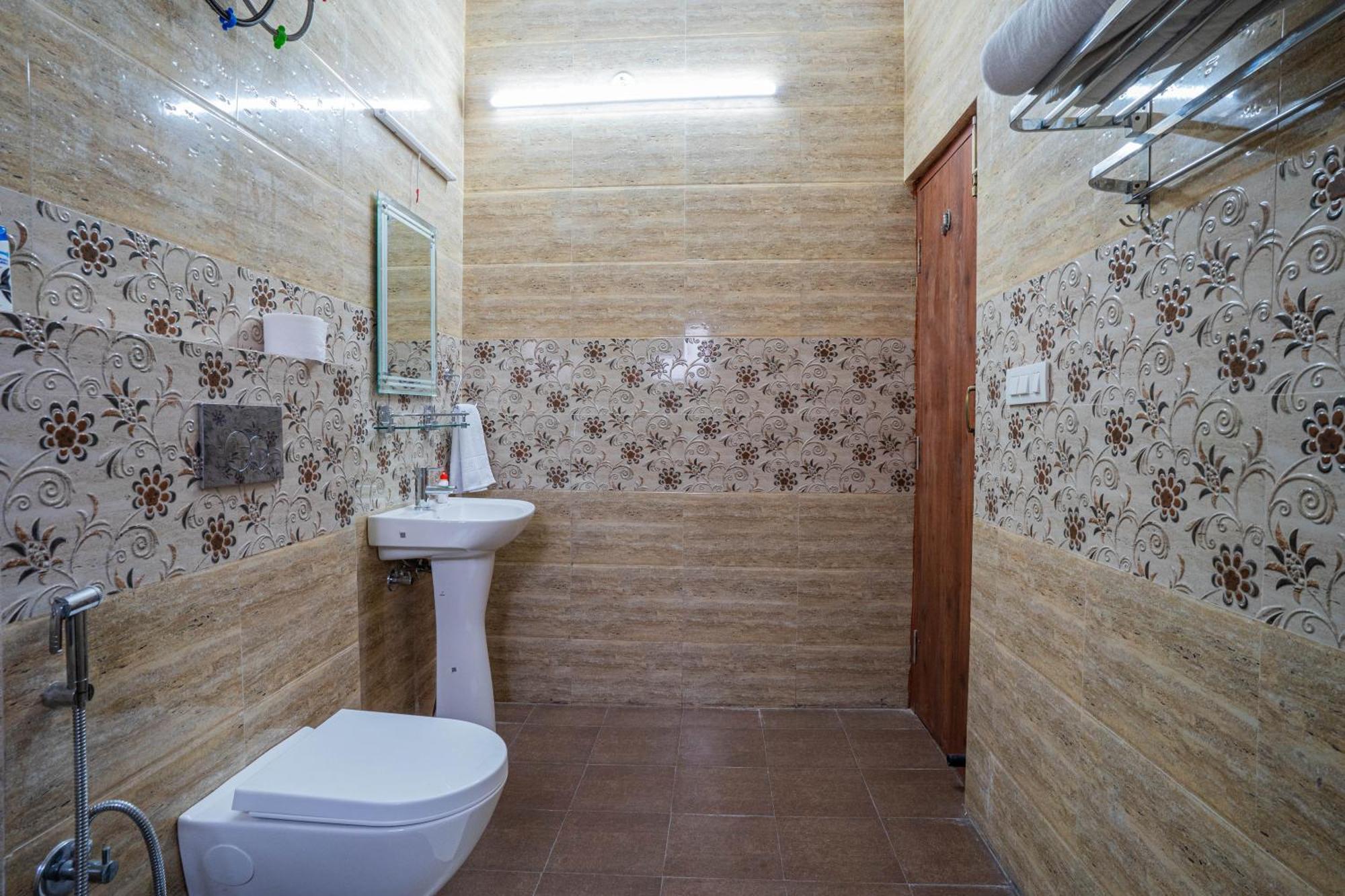 Hostie Sahasrara-3Bhk Chalets, Majkhali, Ranikhet Buitenkant foto